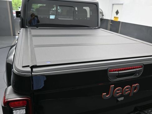 Used 2026 Jeep Gladiator Mojave AWD/4WD image 45