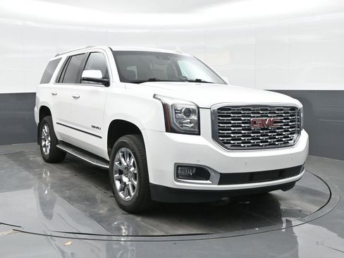 Used 2018 GMC Yukon Denali image 11