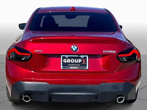 Used 2025 BMW 230i xDrive Coupe w/ Convenience Package AWD/4WD image 4