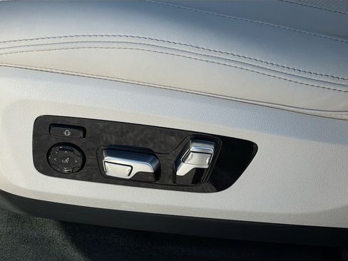 New 2026 BMW ALPINA XB7 AWD/4WD image 26