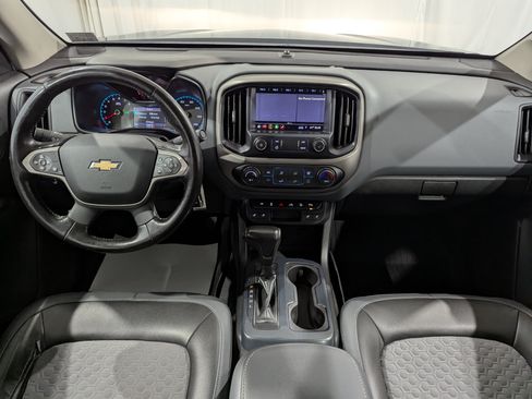 Used 2019 Chevrolet Colorado Z71 AWD/4WD image 14