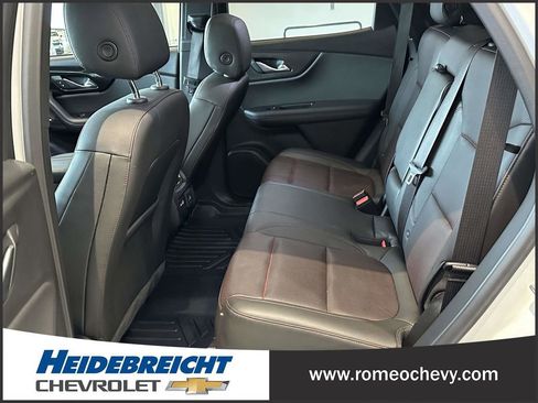 Used 2019 Chevrolet Blazer RS w/ Sun and Wheels Package image 13