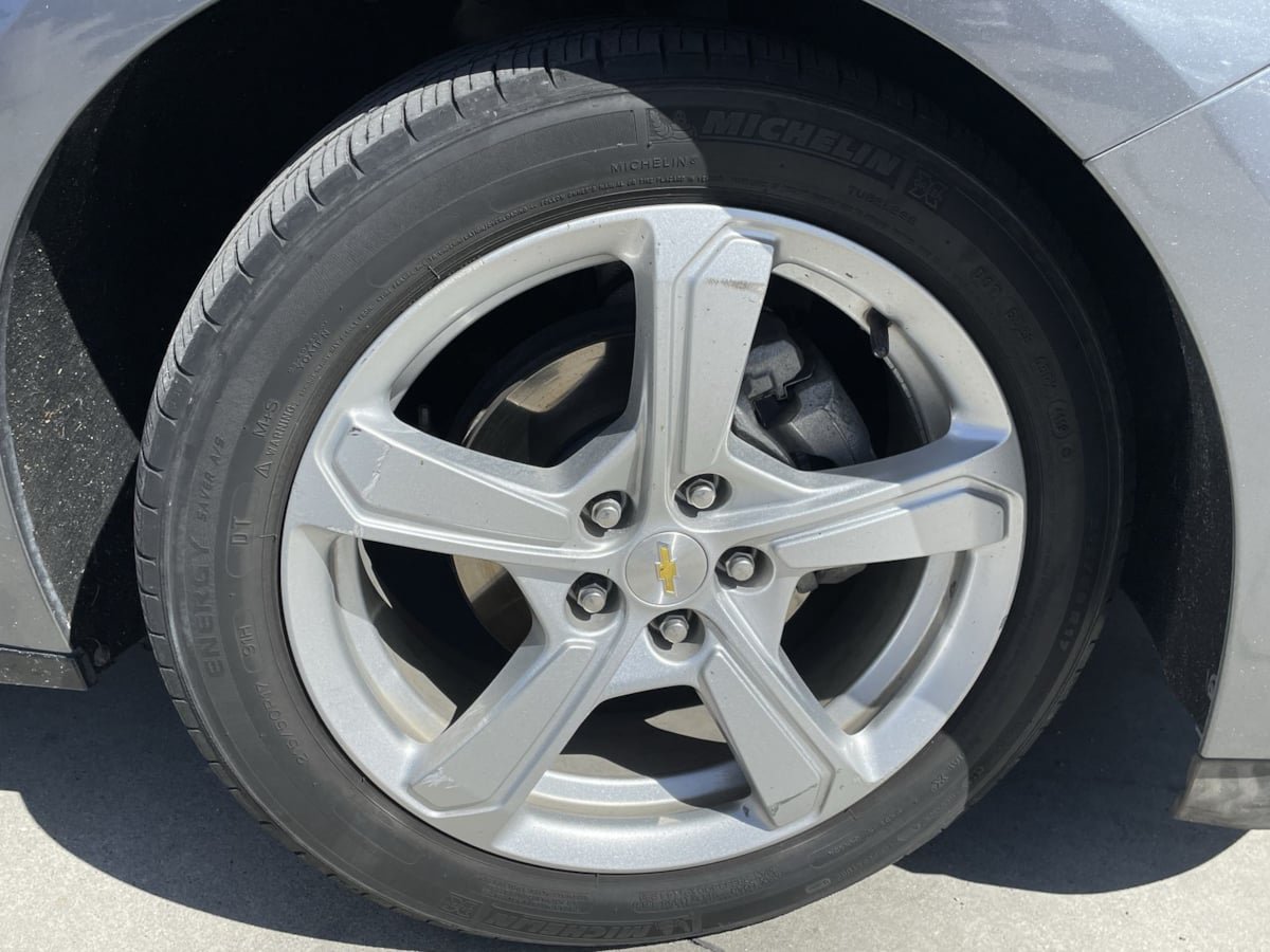 Used 2018 Chevrolet Volt LT FWD image 24