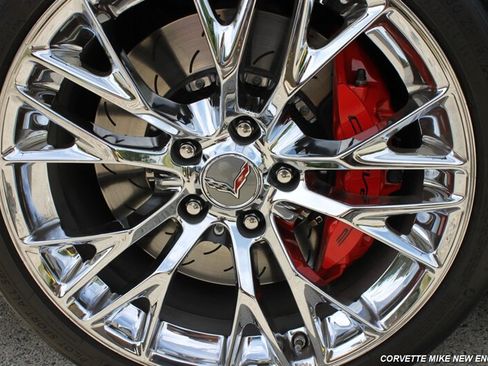 Used 2016 Chevrolet Corvette Z06 w/ 3LZ Preferred Equipment Group RWD image 15