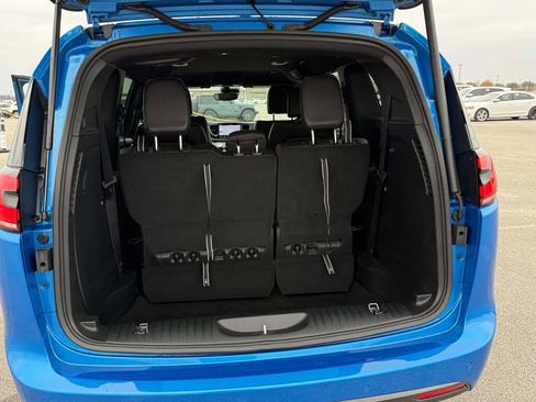 New 2026 Chrysler Pacifica Select image 29