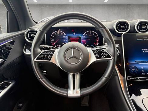 Used 2024 Mercedes-Benz GLC 300 image 21
