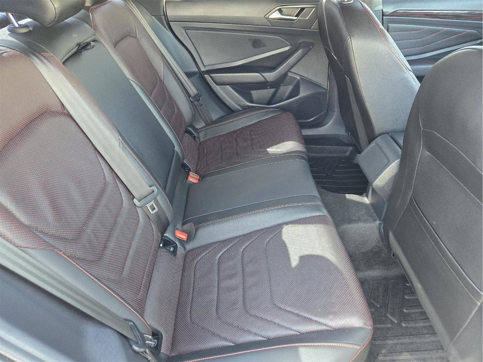 Used 2022 Volkswagen Jetta GLI Autobahn FWD image 30
