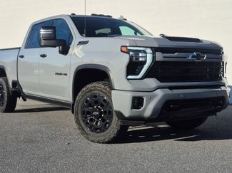 Used 2024 Chevrolet Silverado 3500 LTZ w/ LTZ Plus Package video 2