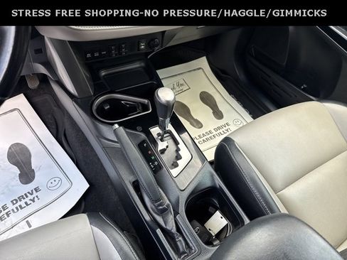 Used 2016 Toyota RAV4 Limited image 21