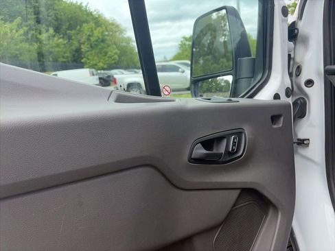 Used 2024 Ford Transit 250 Low Roof w/ Exterior Upgrade Package RWD image 8