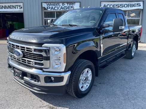 Used 2026 Ford F350 XLT w/ Snow Plow Prep Package AWD/4WD image 3