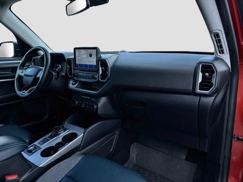Used 2023 Ford Bronco Sport Outer Banks w/ Tech Package AWD/4WD image 30