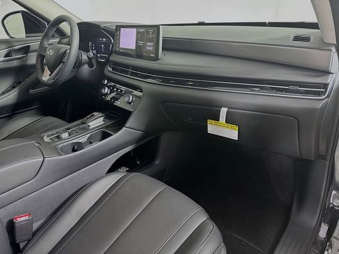 Used 2026 INFINITI QX60 Luxe w/ Family Package AWD/4WD image 39