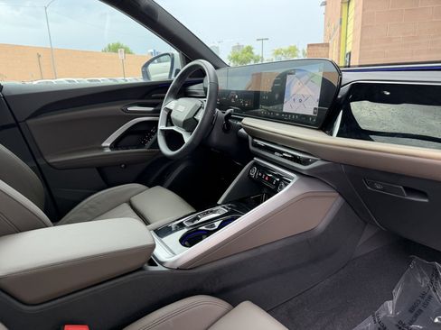 Used 2025 Audi Q5 Premium Plus w/ Premium Plus AWD/4WD image 42