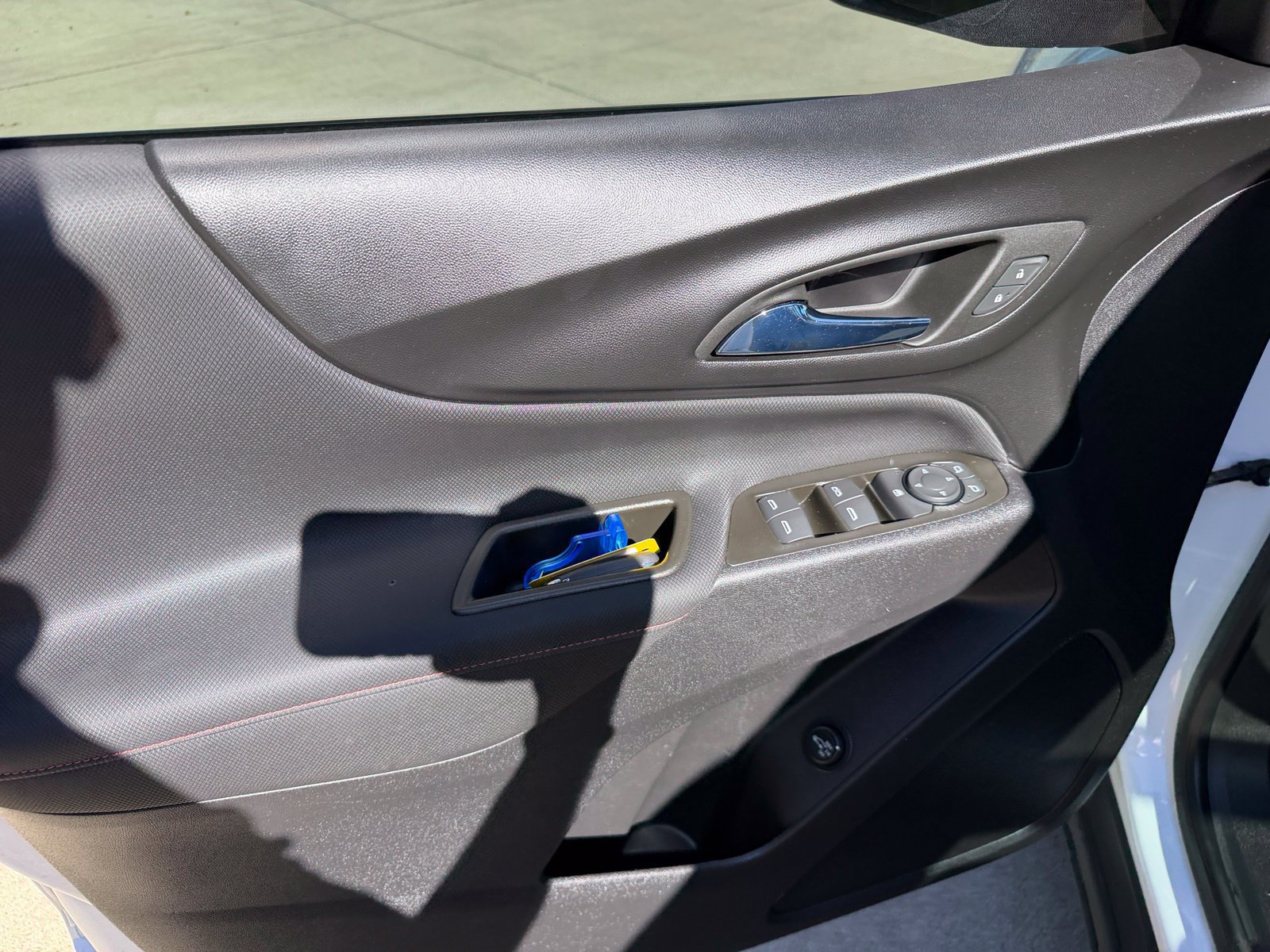 Used 2023 Chevrolet Equinox RS AWD/4WD image 9
