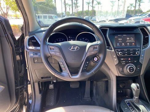 Used 2017 Hyundai Santa Fe Sport FWD image 9