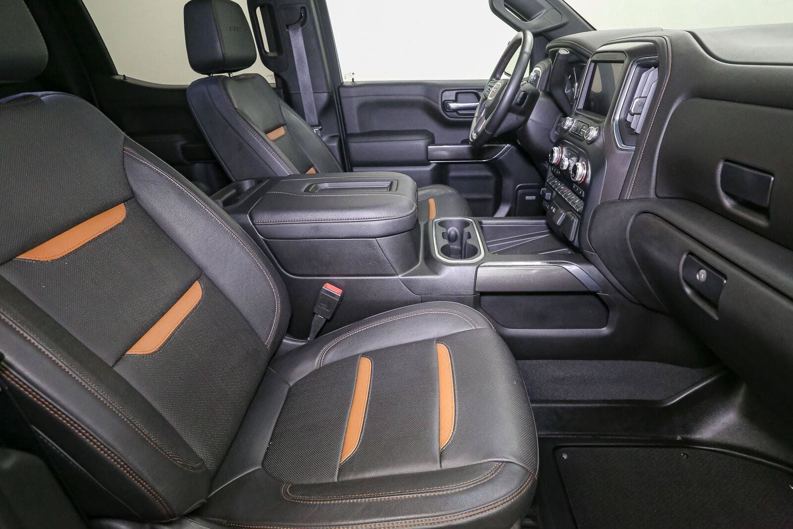 Used 2022 GMC Sierra 1500 AT4 w/ AT4 Premium Package AWD/4WD image 17
