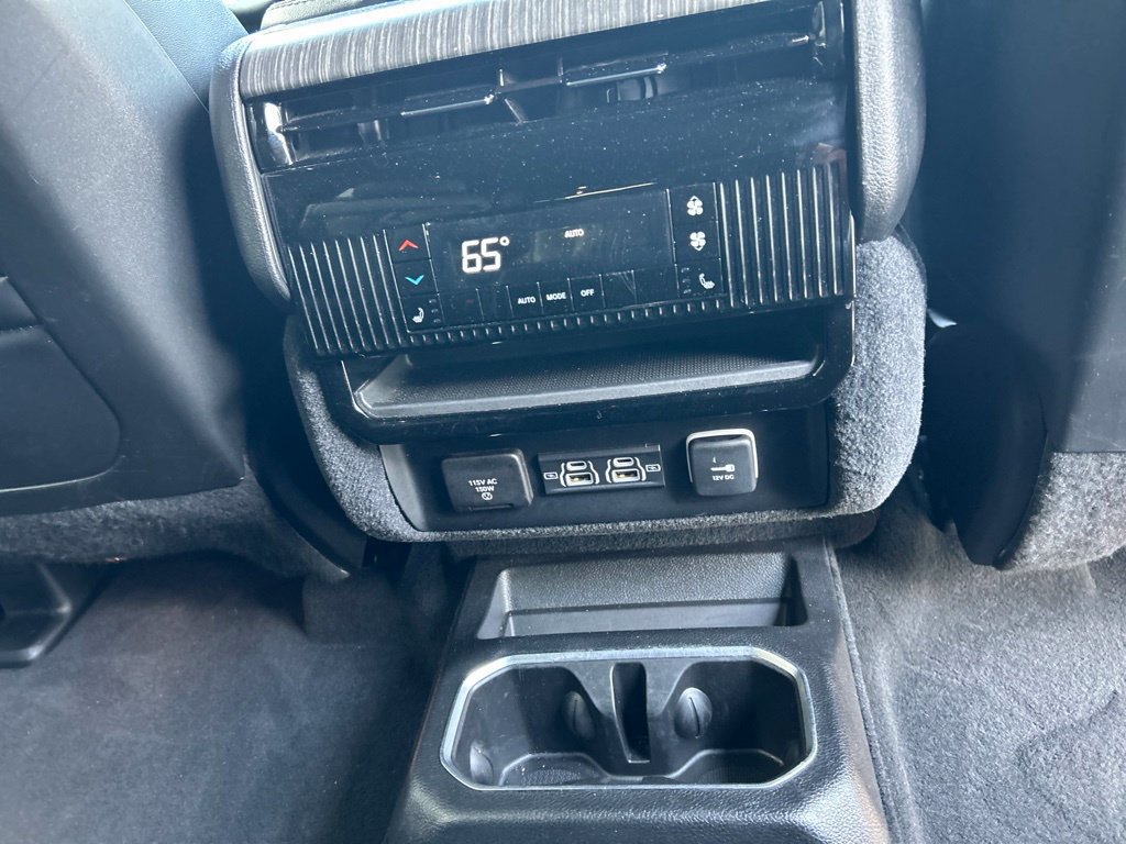 Certified 2024 Jeep Wagoneer Series II AWD/4WD image 39