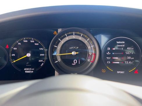Used 2022 Porsche 911 GT3 image 13