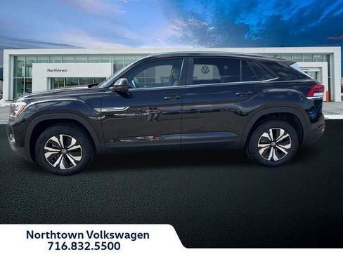 New 2026 Volkswagen Atlas Cross Sport SE AWD/4WD image 2