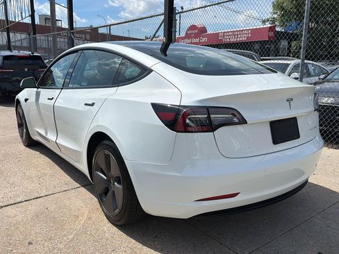 Used 2022 Tesla Model 3 Long Range AWD/4WD image 4