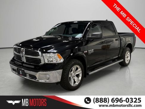 Used 2019 RAM 1500 Classic SLT w/ SLT Plus D←cor Group AWD/4WD image 1