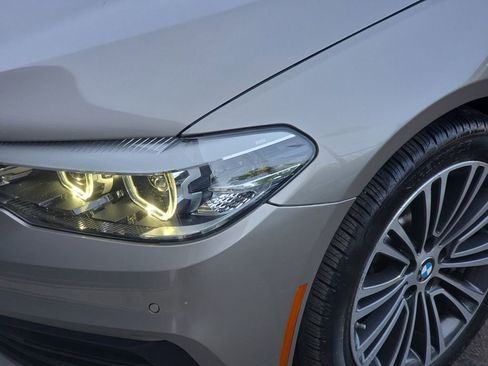Used 2019 BMW 530i w/ Convenience Package RWD image 34