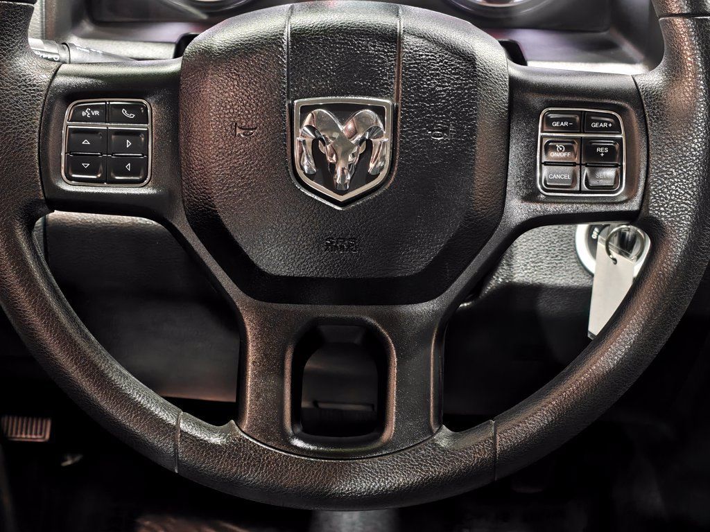Used 2018 RAM 1500 Express w/ Express Value Package AWD/4WD image 5