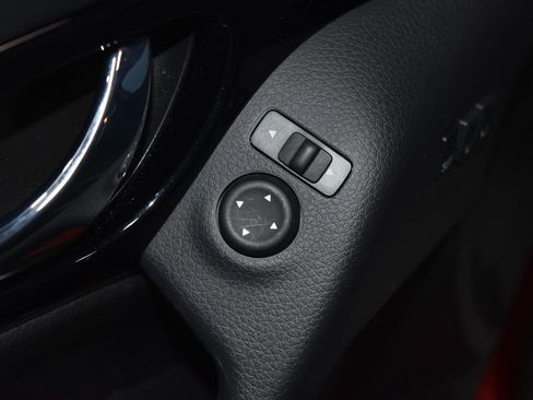 Certified 2022 Nissan Rogue Sport SL w/ Premium Package image 6