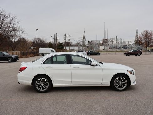 Used 2016 Mercedes-Benz C 300 4MATIC Sedan image 9