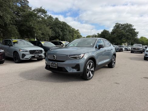 Certified 2023 Volvo C40 Recharge Core AWD/4WD image 2