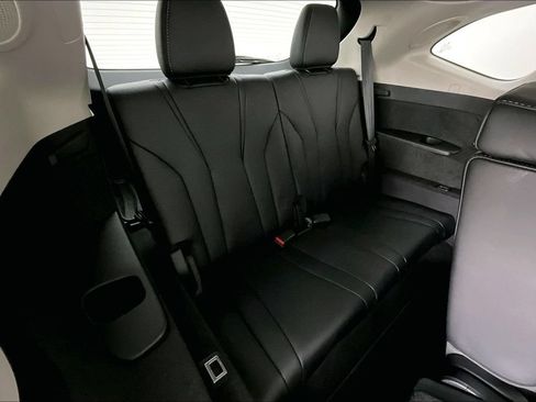Certified 2026 Acura MDX FWD w/ Technology Package image 37
