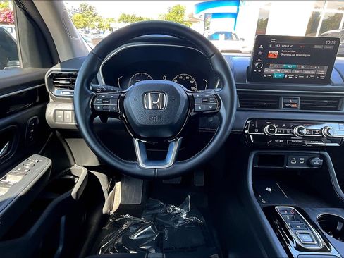 Used 2023 Honda Pilot EX-L image 5
