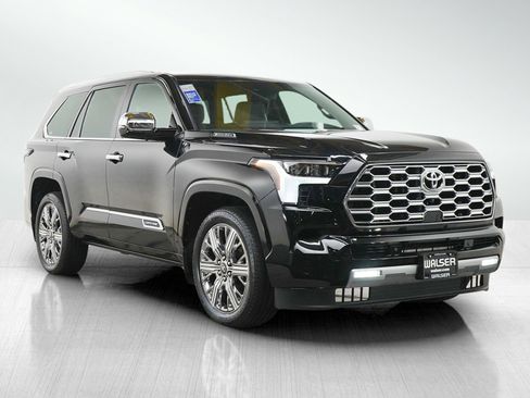 Used 2026 Toyota Sequoia Capstone AWD/4WD image 7