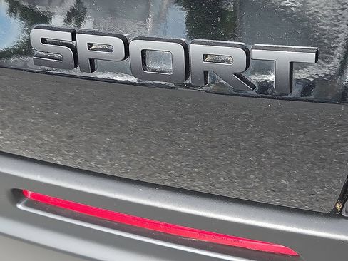 Used 2025 Honda HR-V Sport image 8
