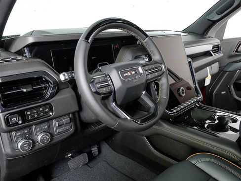 New 2026 GMC Yukon AT4 w/ AT4 Premium Plus Package AWD/4WD image 4
