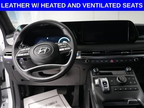 Used 2025 Hyundai Palisade Calligraphy AWD/4WD image 2