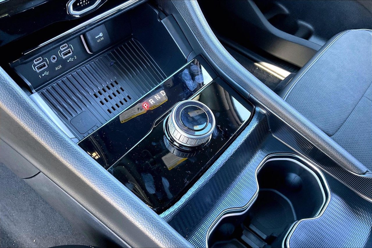 New 2027 Jeep Grand Cherokee Altitude RWD image 26