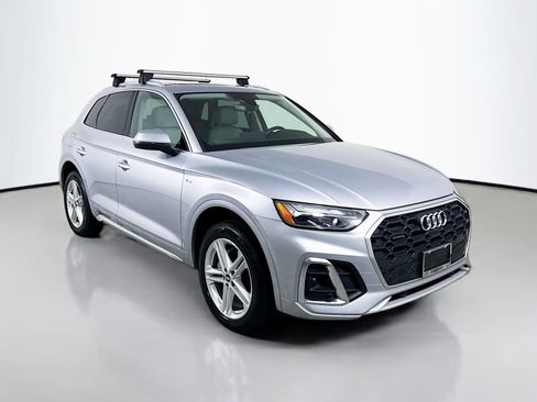 Used 2021 Audi Q5 e Premium Plus w/ Premium Plus Package AWD/4WD image 7