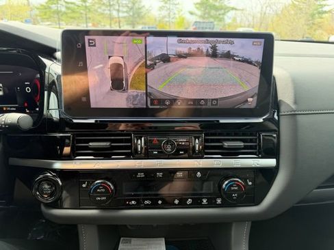 New 2026 Nissan Pathfinder SL AWD/4WD image 26