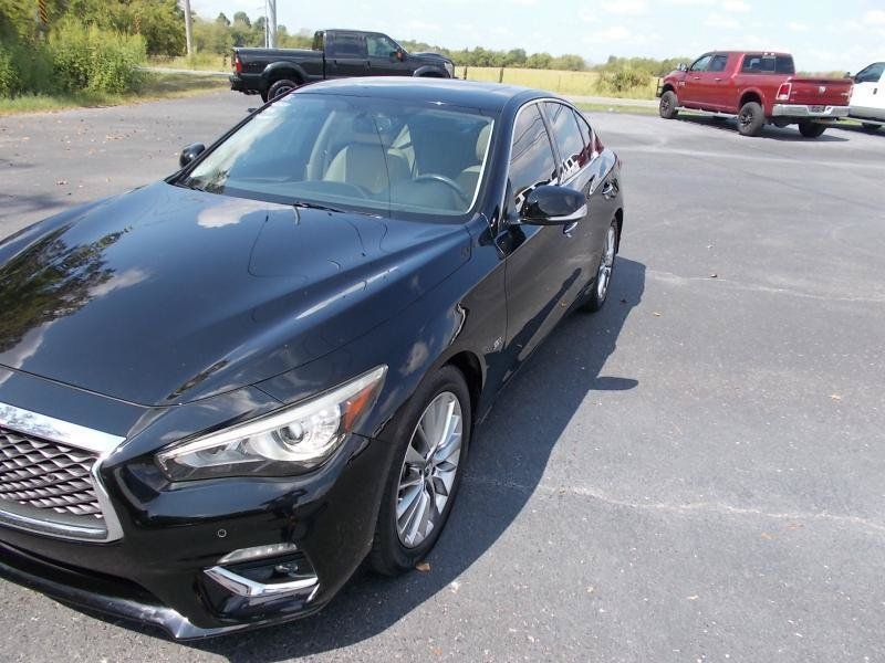 Used 2018 INFINITI Q50 Luxe w/ Essential Package (3.0T Luxe) RWD image 8