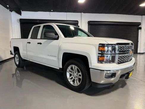 Used 2014 Chevrolet Silverado 1500 LT w/ Max Trailering Package RWD image 3