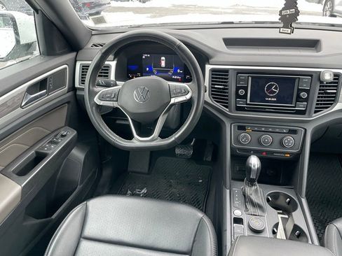 Used 2022 Volkswagen Atlas Cross Sport SE image 8