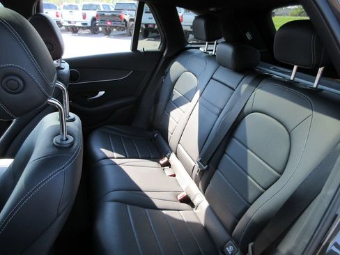 Used 2021 Mercedes-Benz GLC 300 4MATIC image 19
