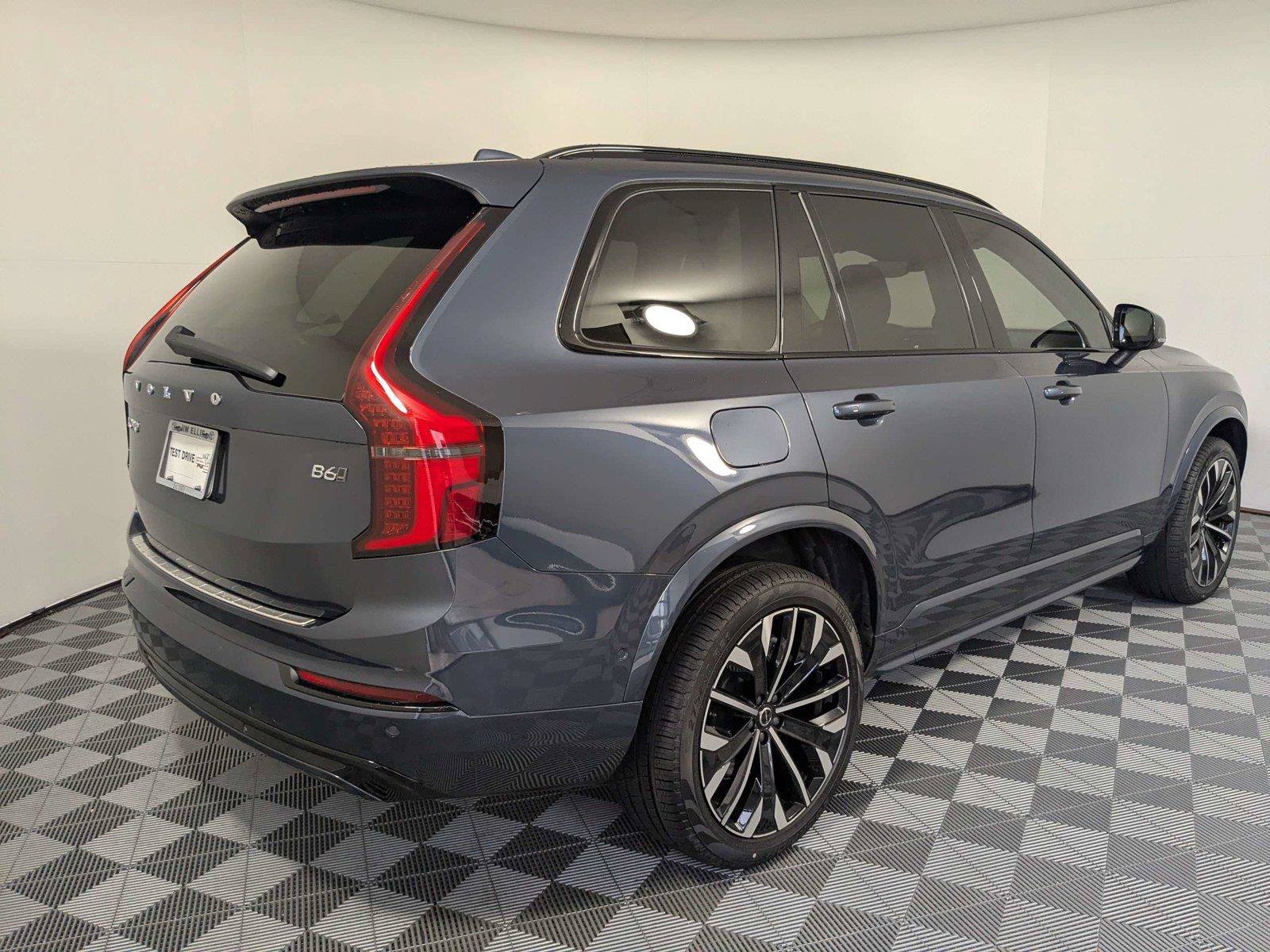 Used 2026 Volvo XC90 B6 Ultra w/ Protection Package Premier AWD/4WD image 5