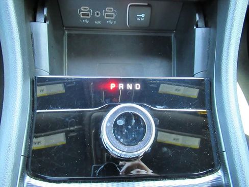 Used 2024 Jeep Grand Cherokee L Laredo w/ Luxury Tech Group I AWD/4WD image 23