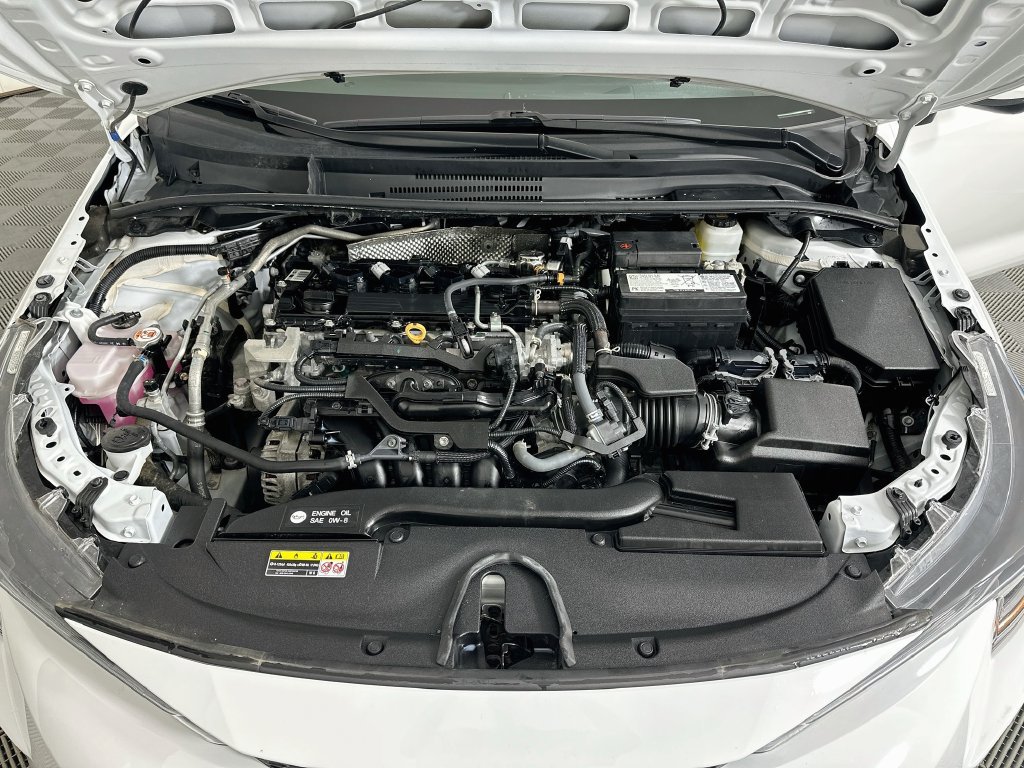 Certified 2025 Toyota Corolla LE FWD image 28