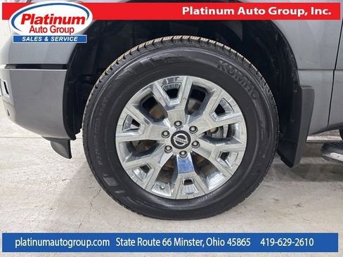 Used 2021 Nissan Titan SL w/ Moonroof Package image 52