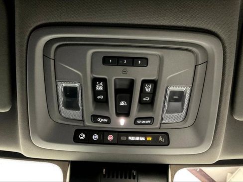 Used 2025 Chevrolet Silverado 2500 LTZ w/ Z71 Chrome Sport Edition AWD/4WD image 36