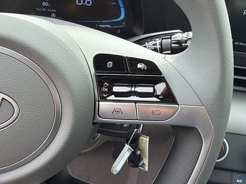 New 2026 Hyundai Elantra SE FWD image 29